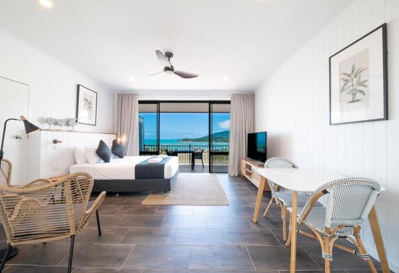 Superior Studio Sea View, Ocean Views At Whitsunday Terraces Resort