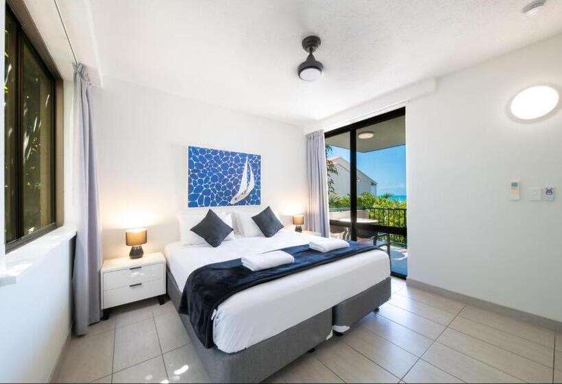 带有一个卧室和海景的高级公寓, Ocean Views At Whitsunday Terraces Resort