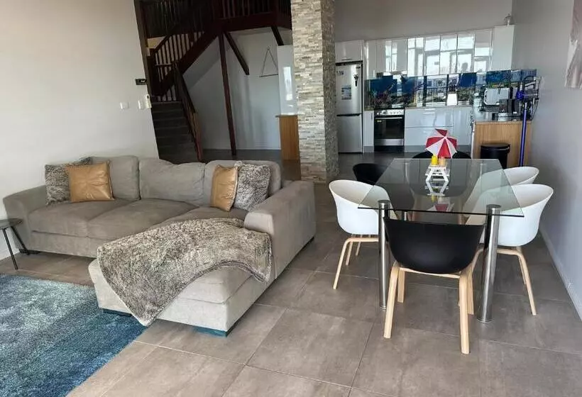 スイート４ベッドルーム, Ocean Views At Whitsunday Terraces Resort