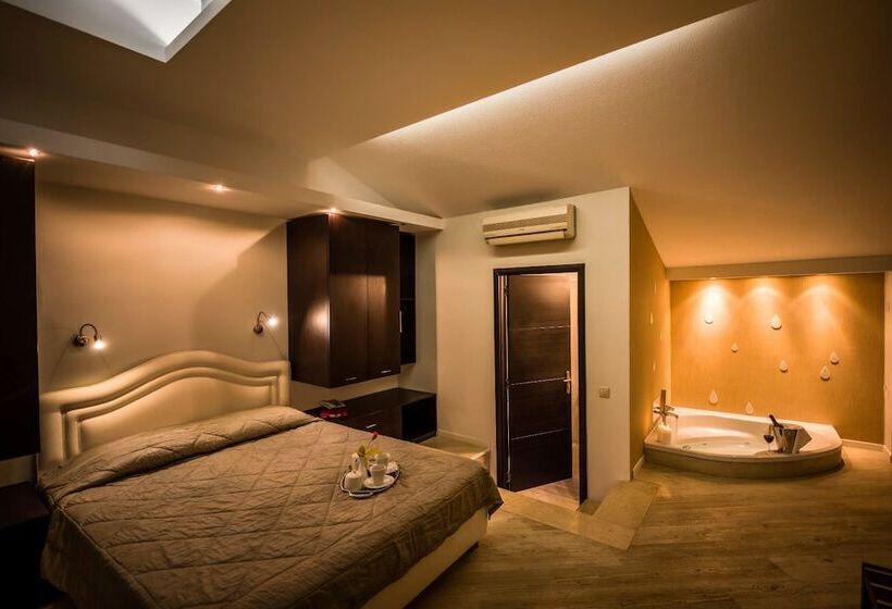 سوییت, Mediterranean Beach Resort