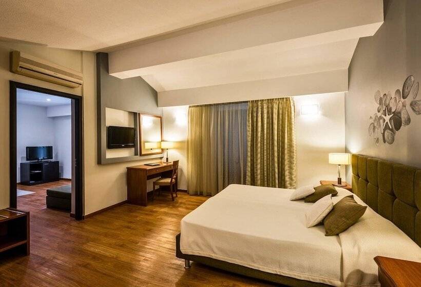 سوییت, Mediterranean Beach Resort