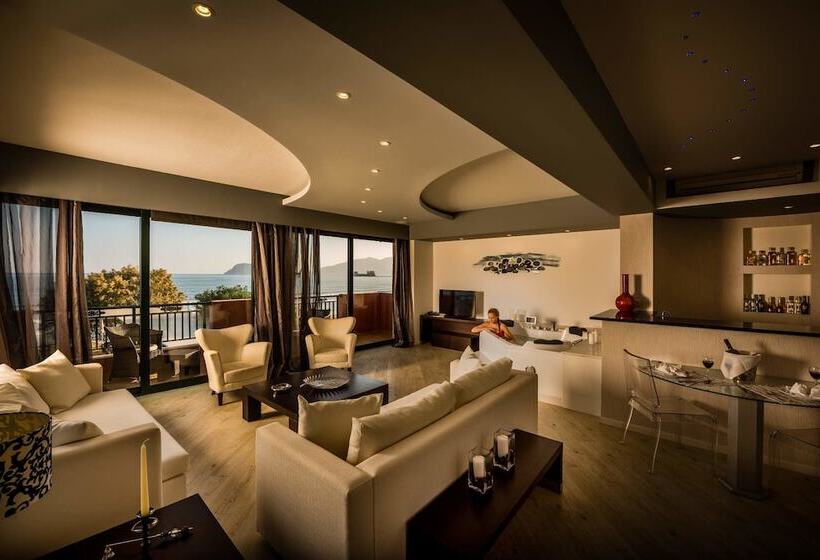 سوییت, Mediterranean Beach Resort