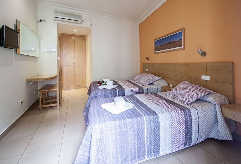 اتاق استاندارد سه نفره, Hostal Inter Puerta del Sol