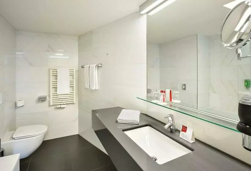 スタンダードトリプルルーム, Austria Trend Hotel Congress Innsbruck