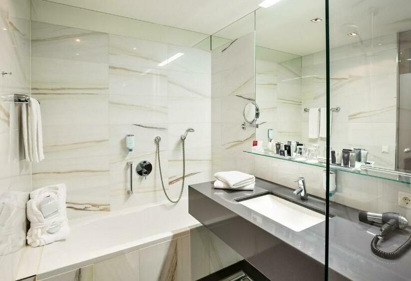 テラス付スイート, Austria Trend Hotel Congress Innsbruck