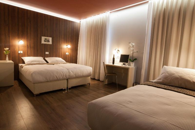 اتاق استاندارد سه نفره, Eco Hotel Center Postojna