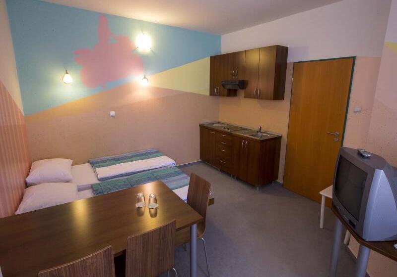 اتاق استاندارد سه نفره, Eco Hotel Center Postojna