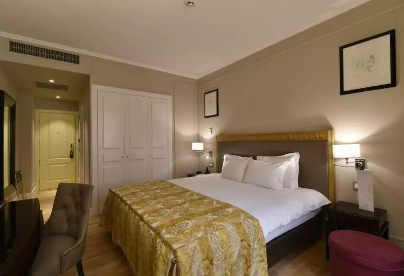 اتاق لوکس, Grand Hotel Yerevan   Small Luxury Hotels Of The World