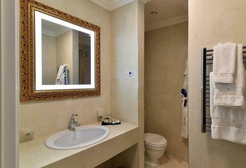 Стандартный Номер Кровать Кинг, Grand Hotel Yerevan   Small Luxury Hotels Of The World