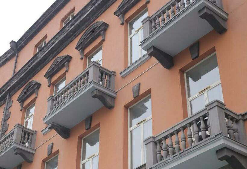 Стандартный Номер Кровать Кинг, Grand Hotel Yerevan   Small Luxury Hotels Of The World