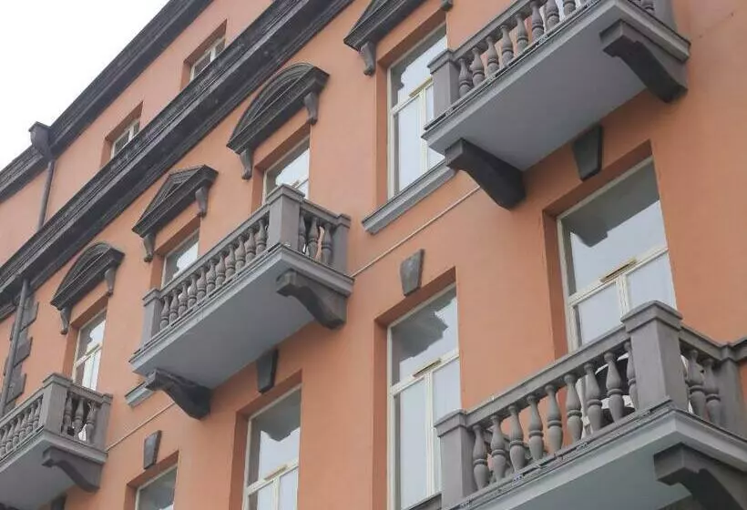 اتاق استاندارد با تخت بزرگ, Grand Hotel Yerevan   Small Luxury Hotels Of The World