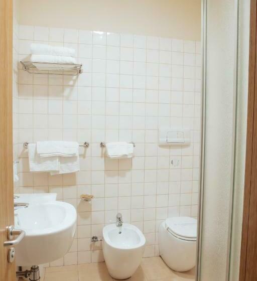 Номер Стандарт Трехместный, Amico