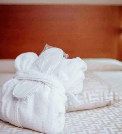 Номер бизнес-класса, Amico