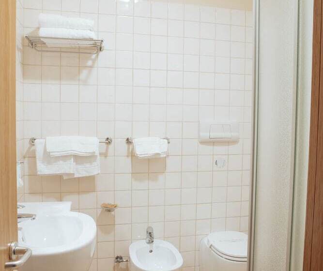 Номер Стандарт Трехместный, Amico