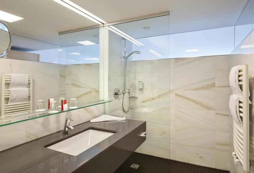 スタンダードトリプルルーム, Austria Trend Hotel Congress Innsbruck