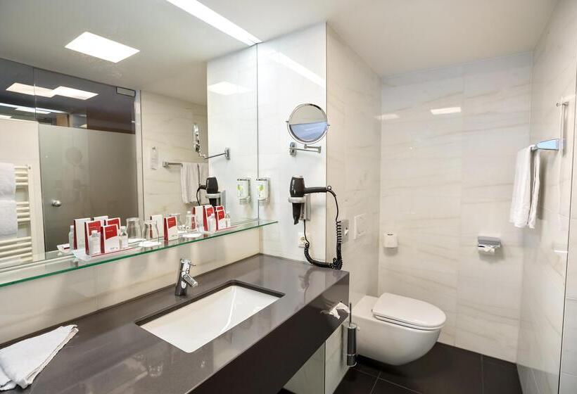 Классический Номер, Austria Trend Hotel Congress Innsbruck
