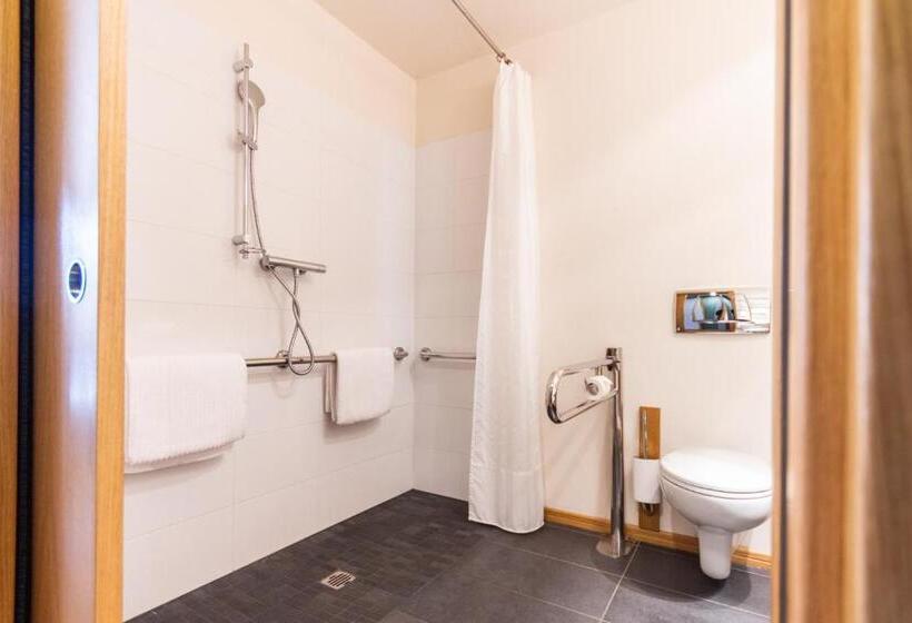 חדר סטנדרט מותאם לאדם עם מוגבלויות, Cortese