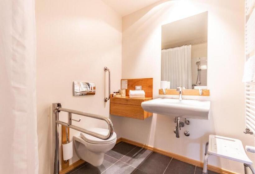 חדר סטנדרט מותאם לאדם עם מוגבלויות, Cortese