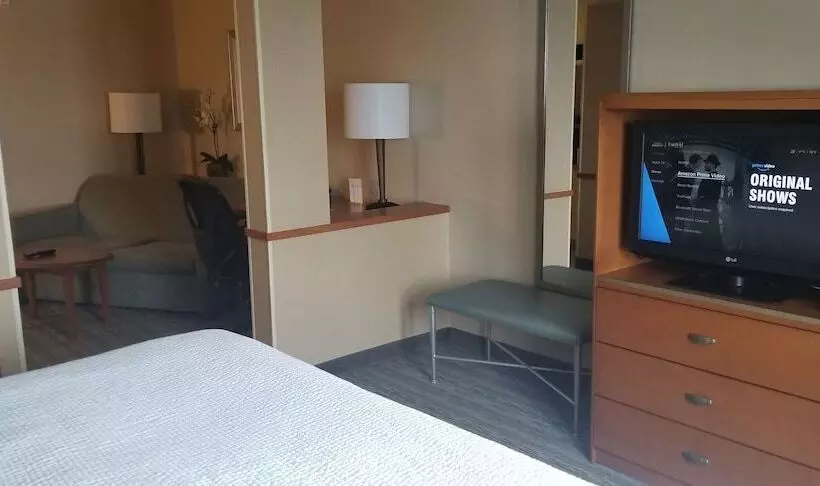 سوییت اجرایی, Marriott Fairfield Sudbury