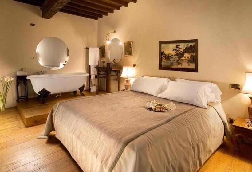 Люкс Сеньор, Graziella Patio