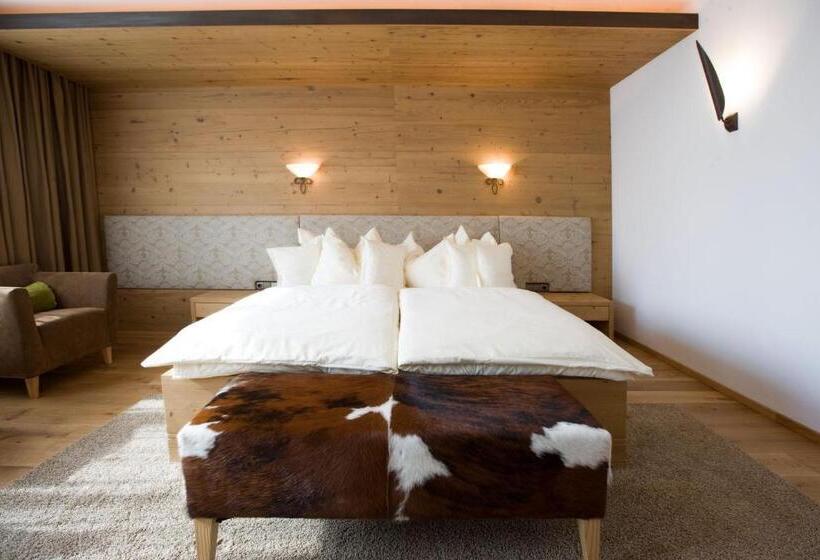 Полулюкс, Minglers Sportalm Das Gourmet Und Genießer