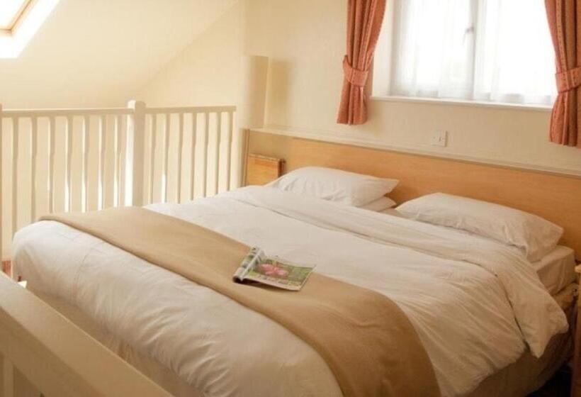 اتاق استاندارد با تخت بزرگ, Moreton Park