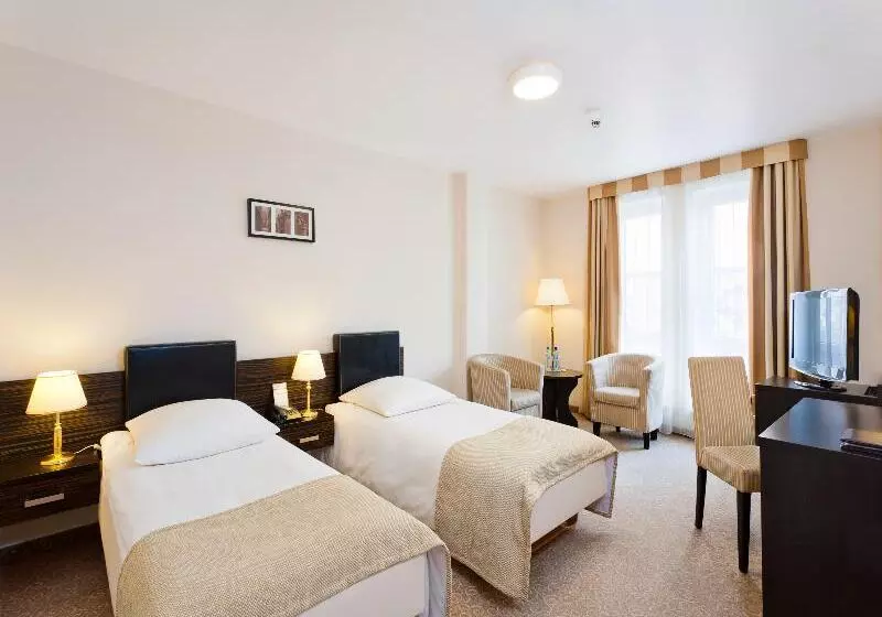 Pokój Standard, Qubus Hotel Wrocław