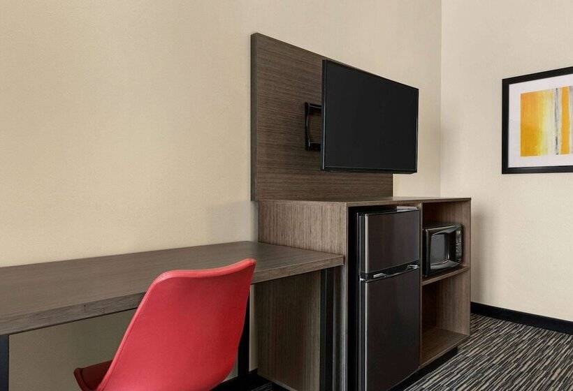 スイート, Ramada By Wyndham Marina