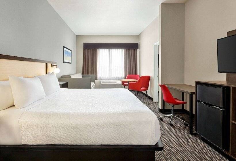 스위트, Ramada By Wyndham Marina