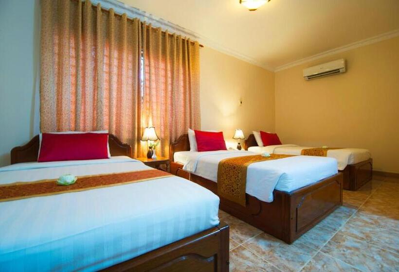 غرفة قياسية ثلاثية, Reaksmey Chanreas