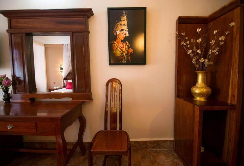 جناح ملكى, Reaksmey Chanreas