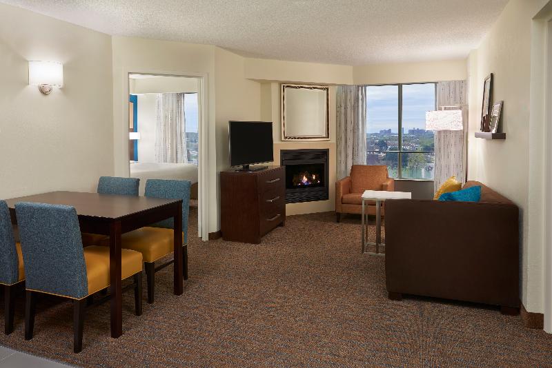 סוויטת 2 חדרי שינה, Residence Inn By Marriott Toronto Airport