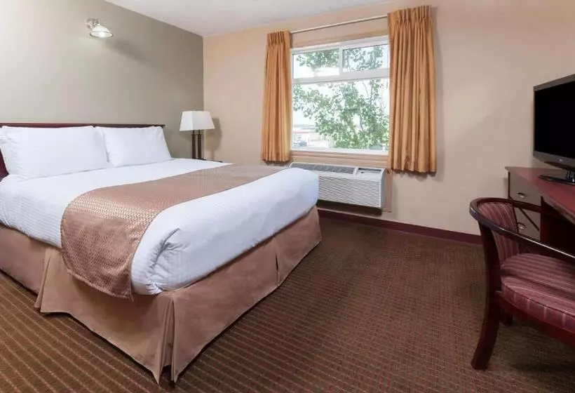 エクゼクティブルーム, Super 8 By Wyndham Fort Saskatchewan