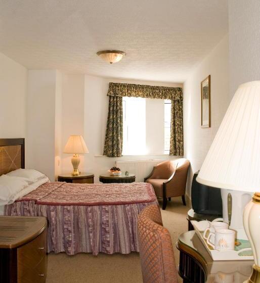 行政房间, The Metropole