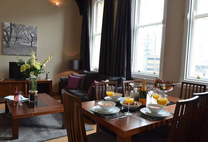 ２ベッドルームアパートメント, Quebecs Luxury Apartments