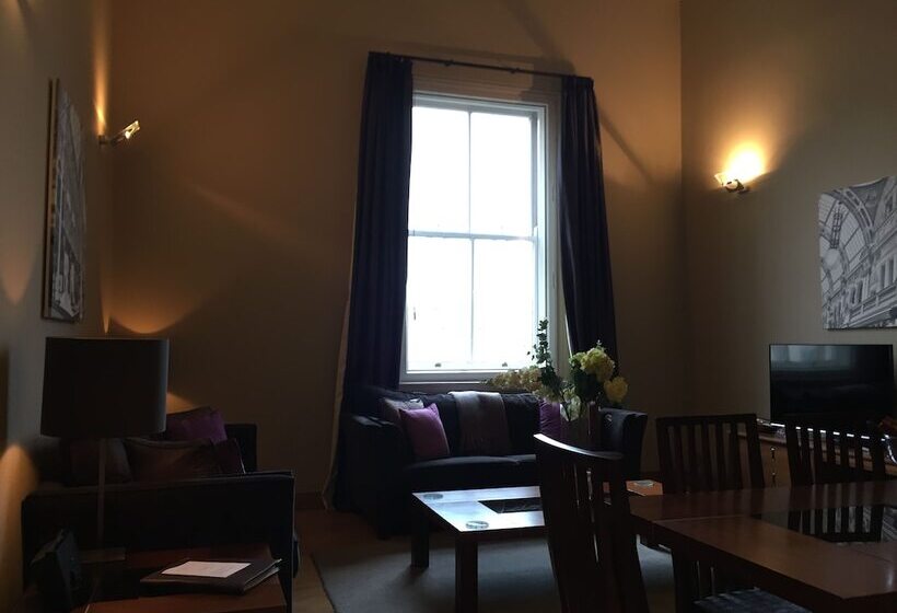 ２ベッドルームアパートメント, Quebecs Luxury Apartments