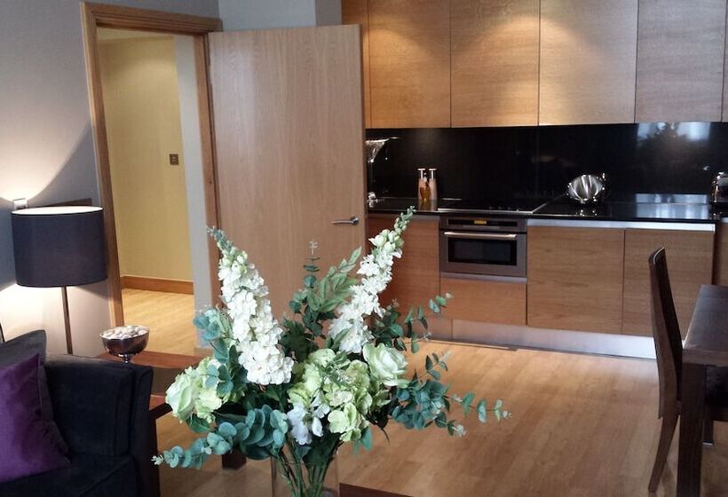 Апартаменты 1 Спальня, Quebecs Luxury Apartments