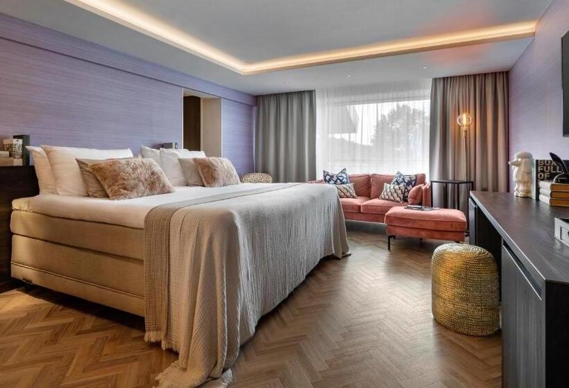 Люкс с гидромассажем, Van Der Valk Hotel Emmeloord