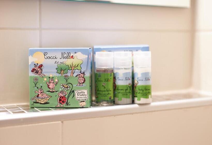 Семейный Номер, Van Der Valk Hotel Emmeloord