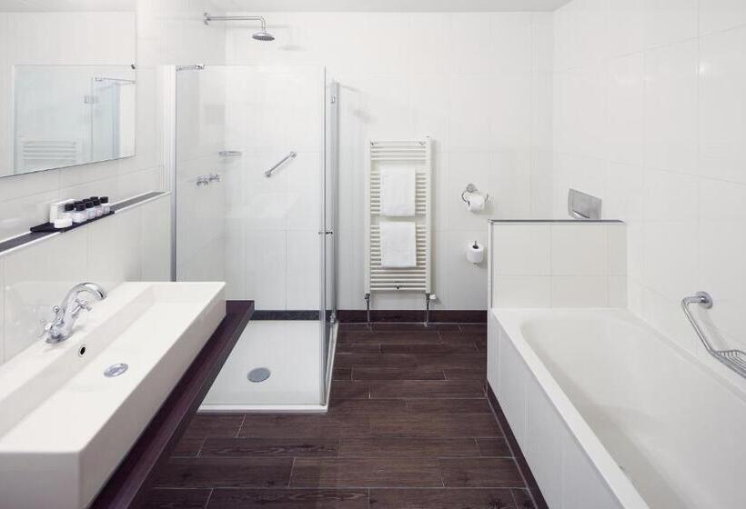 Номер Стандарт, Van Der Valk Hotel Emmeloord