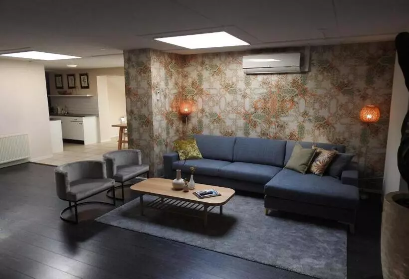 1 Bedroom Apartment, Van Der Valk Hotel Emmeloord
