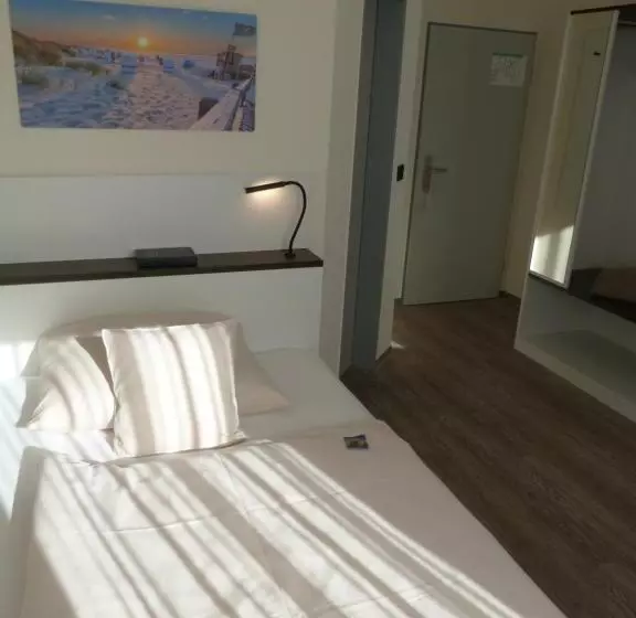 Standard Yhden Hengen Huone, Ankerplatz Hotel Garni