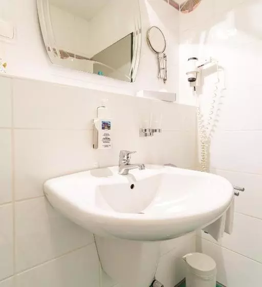 Standard Yhden Hengen Huone, Ankerplatz Hotel Garni