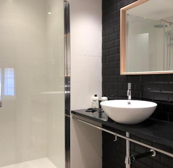 Номер Superior, Acta Bcn 40