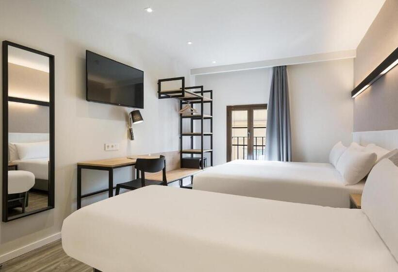 Номер Стандарт Трехместный, Acta Bcn 40