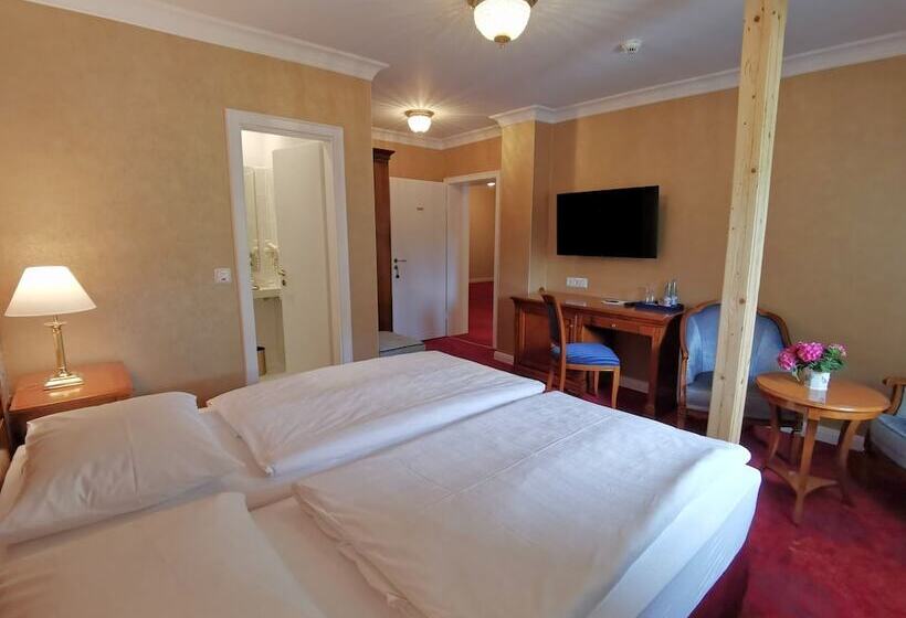 חדר סופריור, Erbprinzenpalais