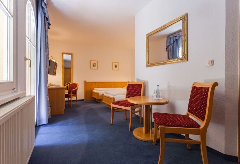 חדר סטנדרט, Erbprinzenpalais