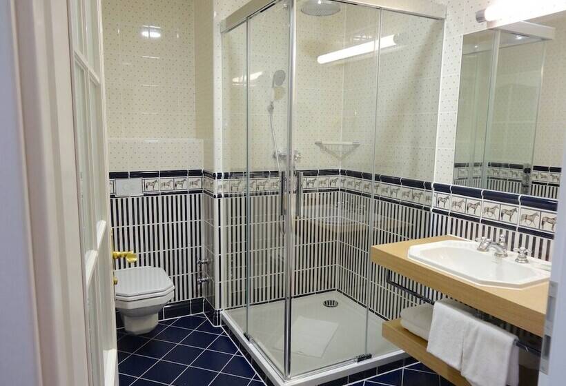 חדר דלוקס, Erbprinzenpalais