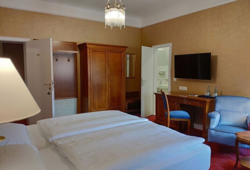 חדר דלוקס, Erbprinzenpalais