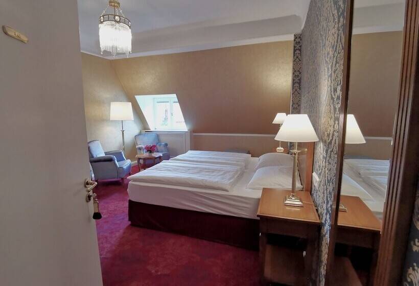 חדר דלוקס, Erbprinzenpalais